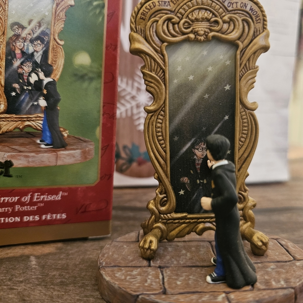 Harry Potter The Mirror Of Erised Christmas Hallmark Ornament
